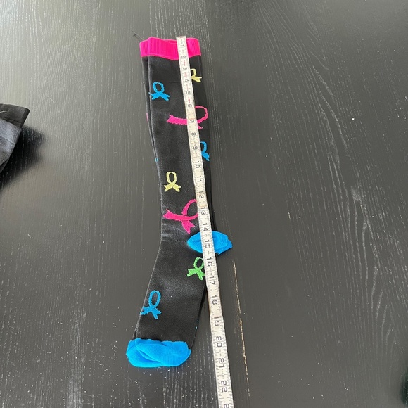 Pro Compression Socks, Marathon, L NWOT Compression rating: 20-30 mmHg - Picture 3 of 3